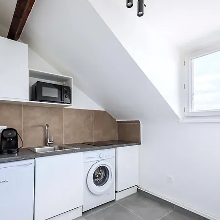 Studio Confortable Anciennes Ecuries Rehabilitee Issy-les-Moulineaux Esterno foto